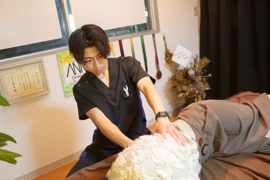 整体サロン アンティオールの施術